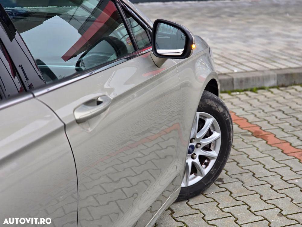 Ford Mondeo 1.6 TDCi Start-Stopp Titanium - 9