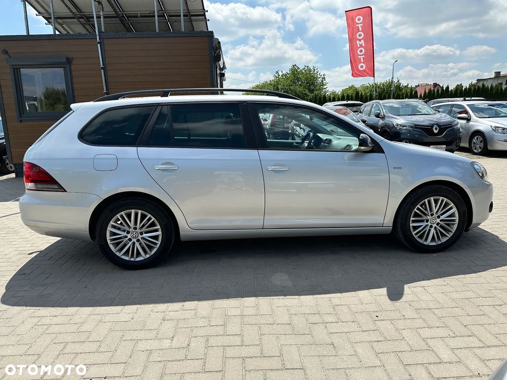 Volkswagen Golf - 34