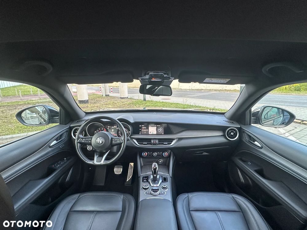 Alfa Romeo Stelvio 2.0 Turbo TI Q4 - 14