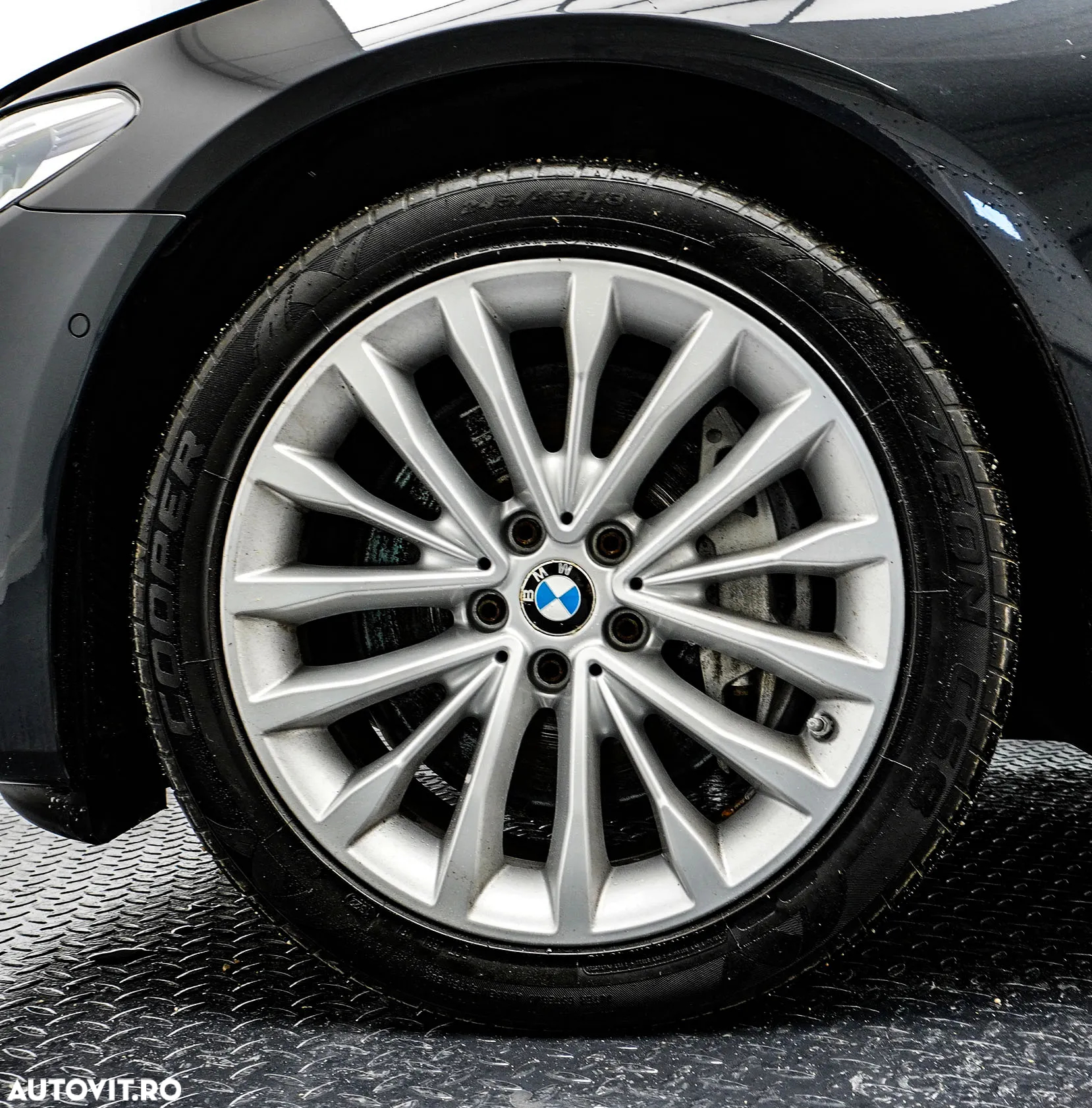 BMW Seria 5 540d xDrive AT - 37