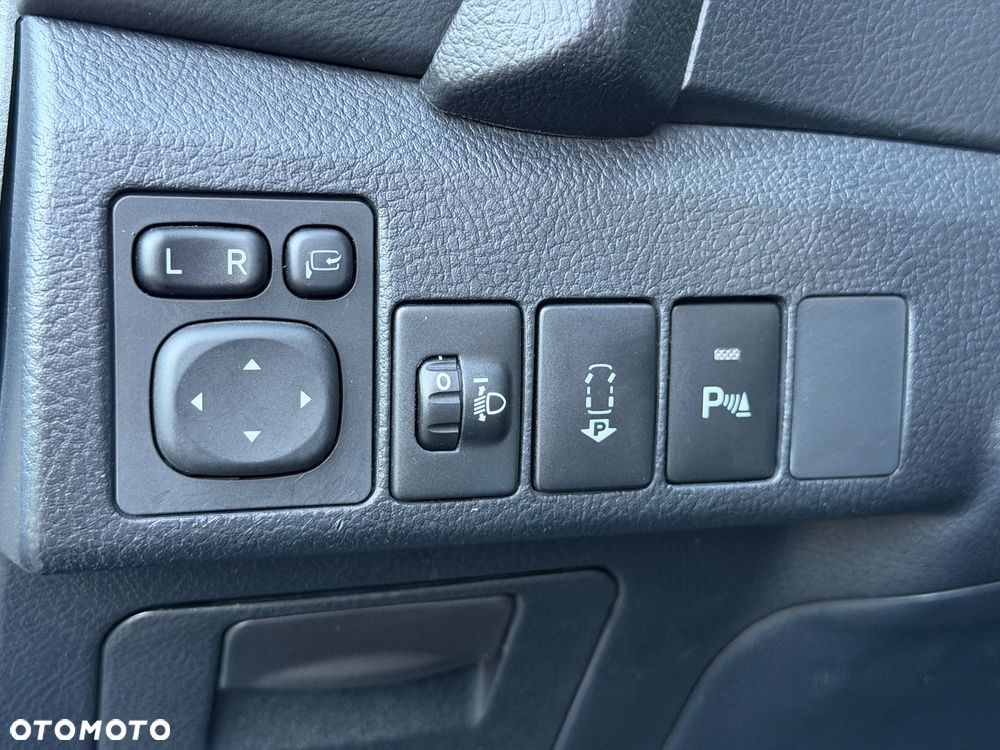 Toyota Auris 1.8 VVT-i Automatik Executive - 40