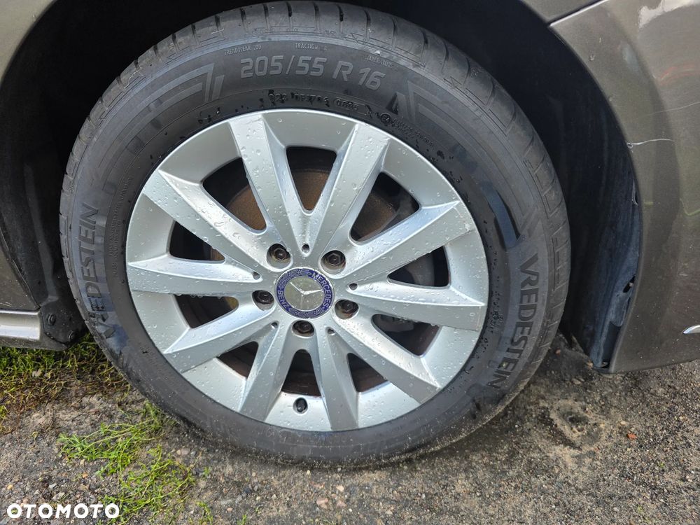 Mercedes-Benz Klasa B 180 CDI (BlueEFFICIENCY) - 21