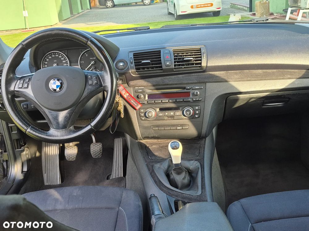 BMW Seria 1 - 15