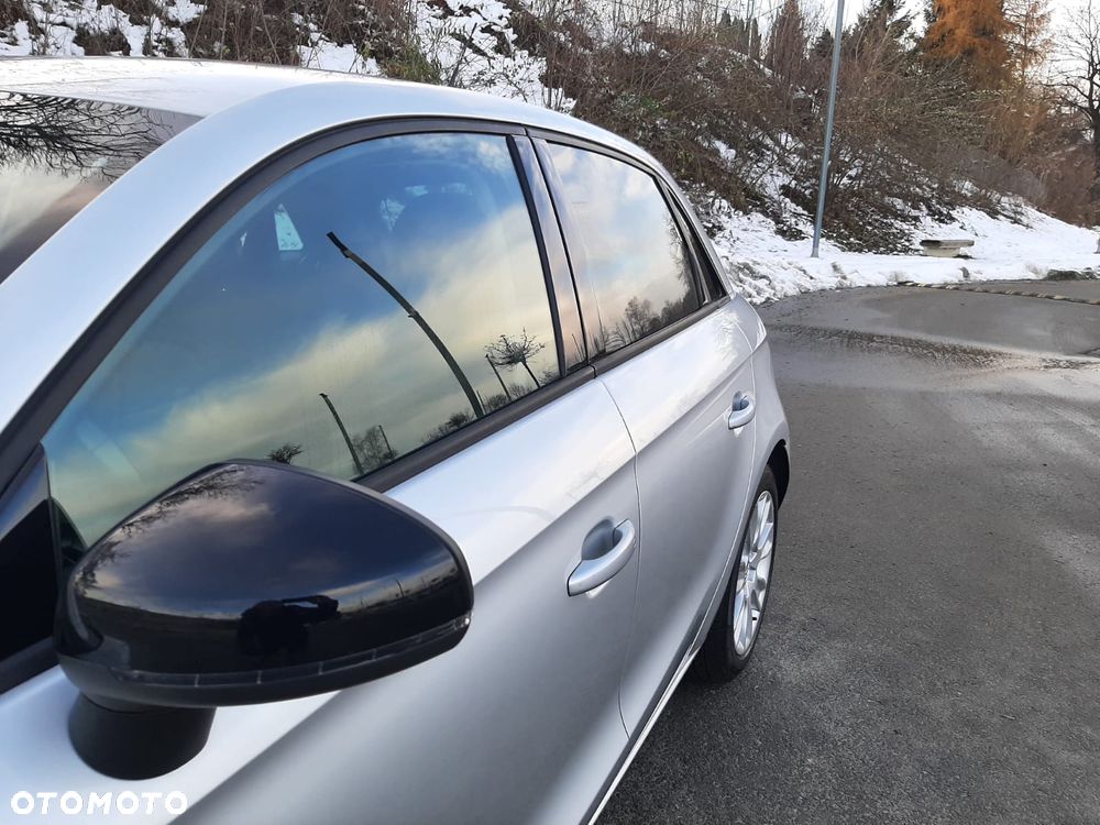 Audi A1 Sportback 1.6 TDI S tronic Ambition - 17