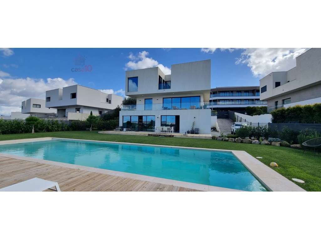 Vende-se fabulosa Moradia V5+1, com piscina, na Serra de Carnaxide,... - Grande imagem: 3/46