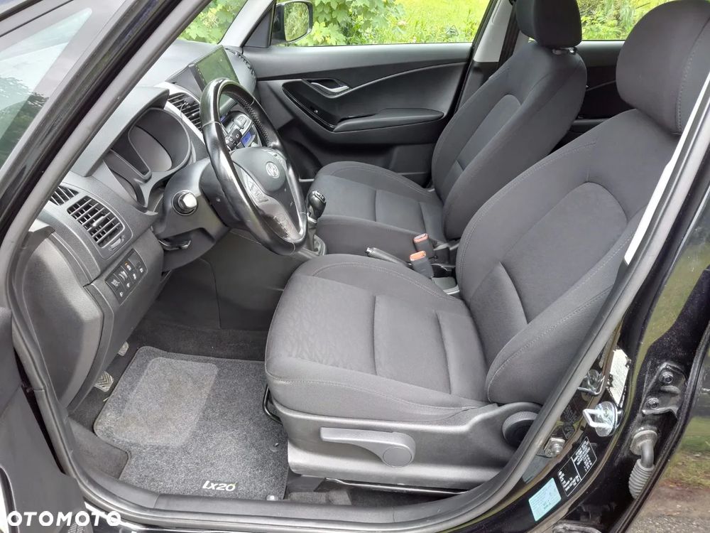 Hyundai ix20 1.4 blue Space+ - 10