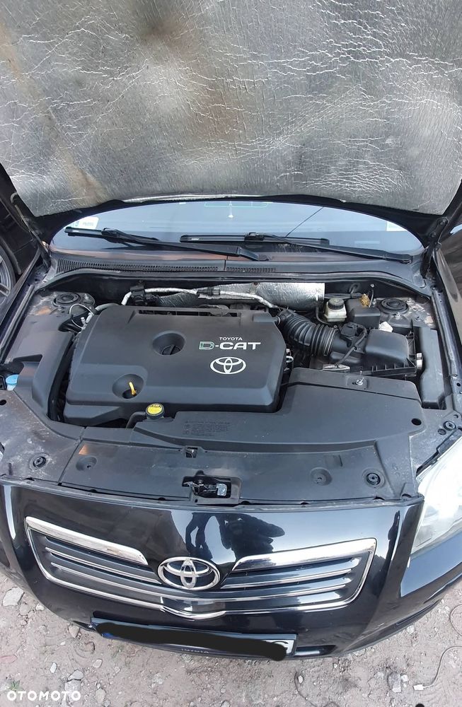 Toyota Avensis 2.2 D-4D X - 6