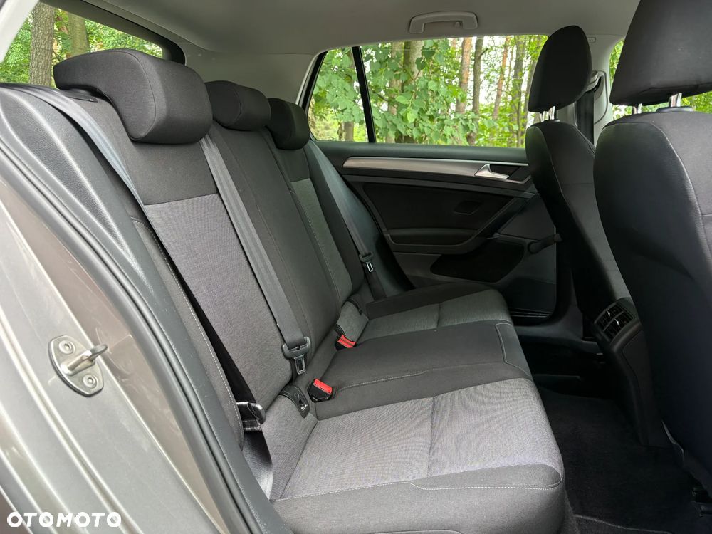Volkswagen Golf - 19