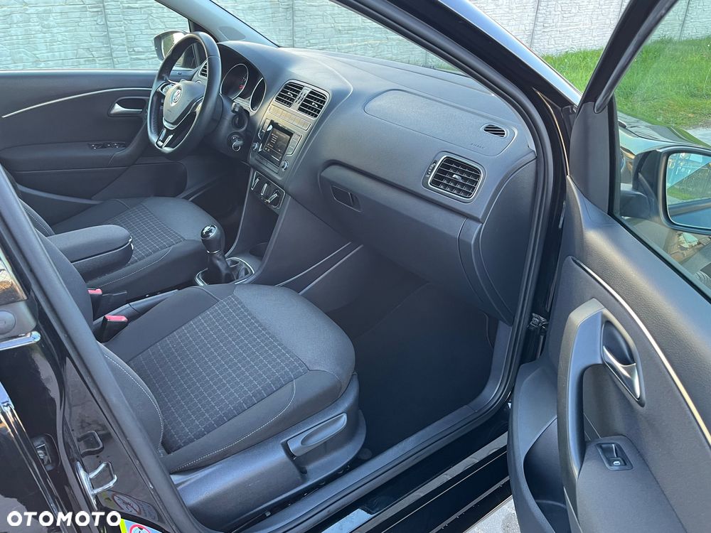 Volkswagen Polo 1.2 TSI Comfortline - 27