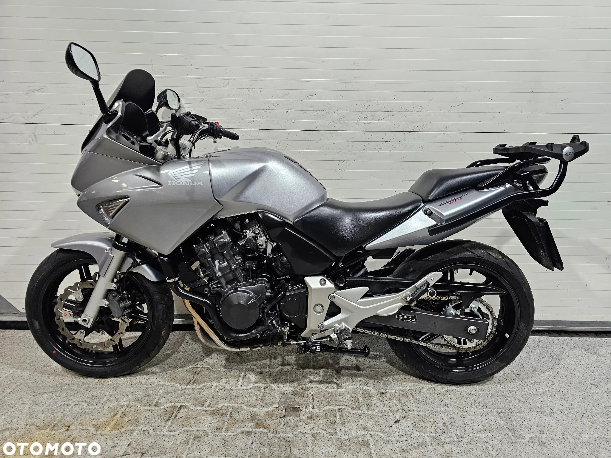 Honda CBF - 8