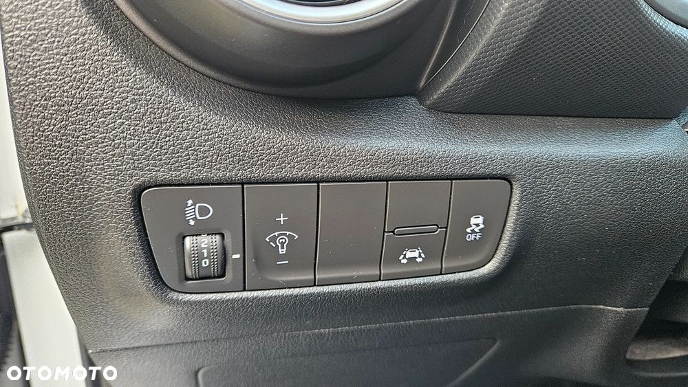 Hyundai Kona - 16
