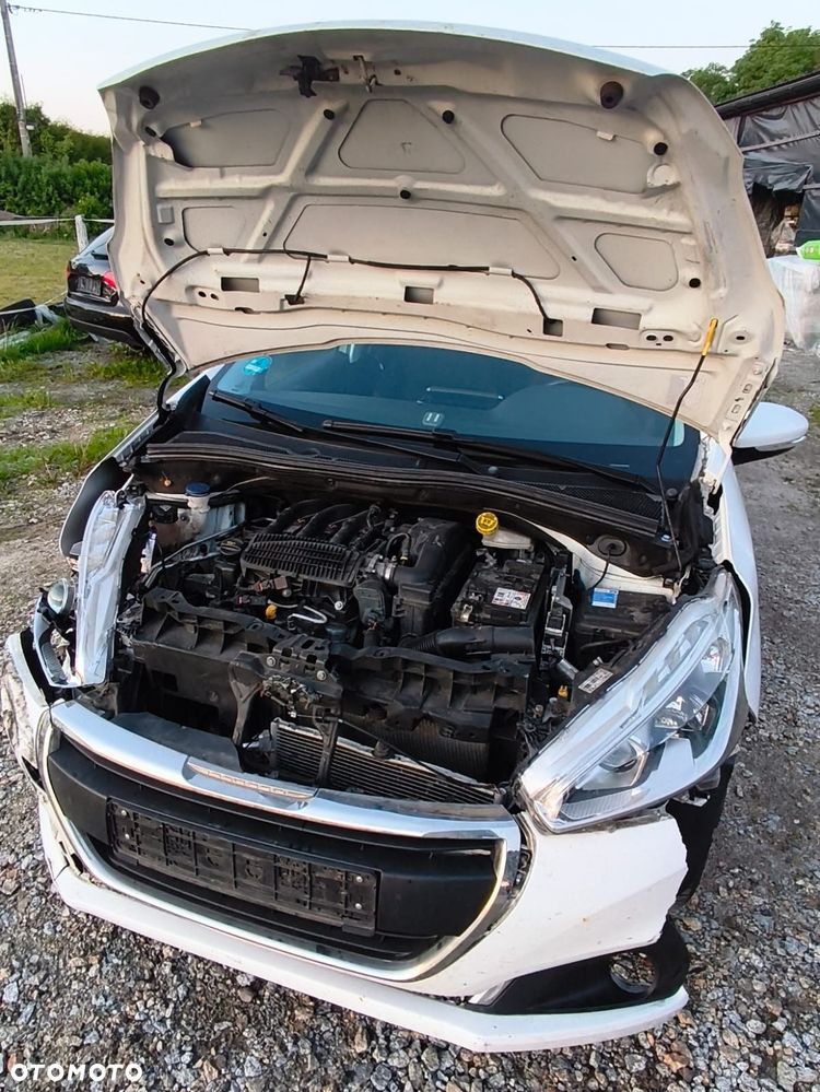 Peugeot 208 PureTech 82 Urban Move - 28