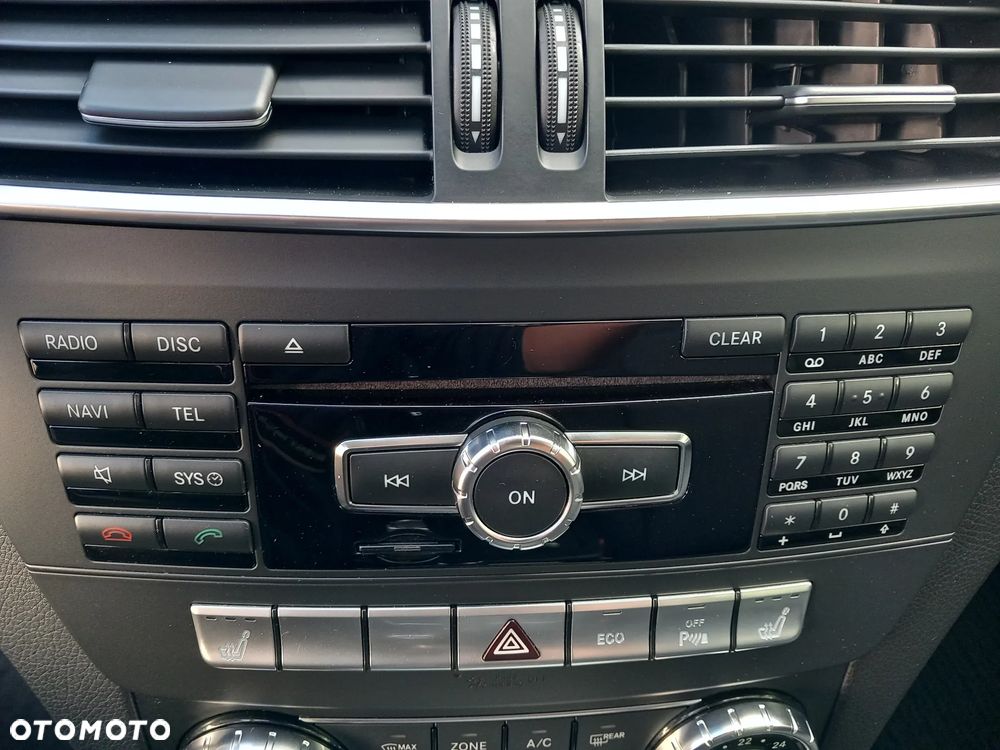 Mercedes-Benz Klasa C 180 BlueEFFICIENCY - 27