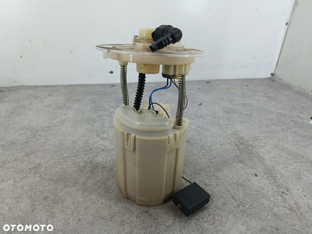 POMPA PALIWA TOYOTA PRIUS II 77020-47041  101961-8992  DENSO 1.5 16V - 3