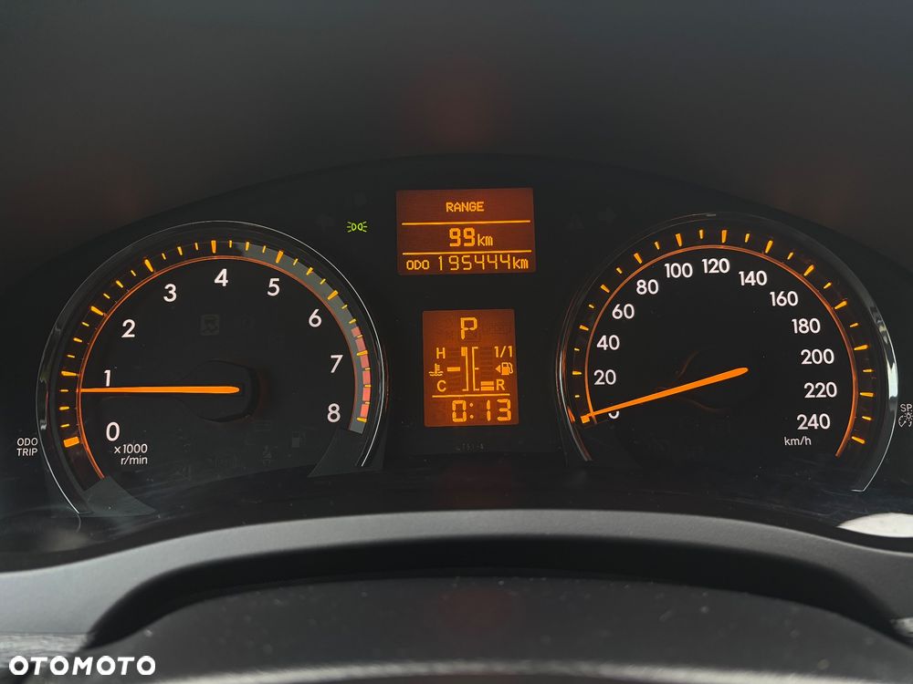 Toyota Avensis Touring Sports 1.8 Multidrive S Executive - 31