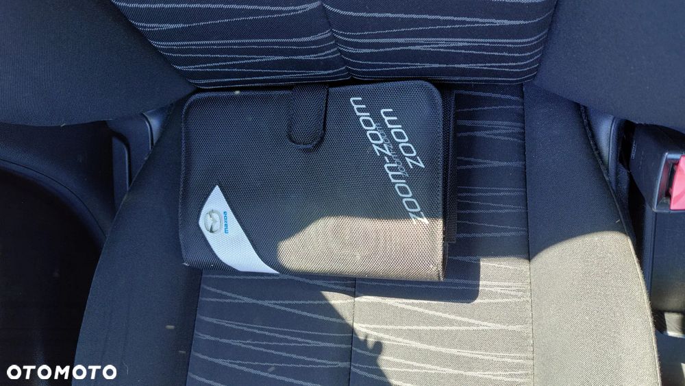 Mazda 2 1.4 DE Core + - 26