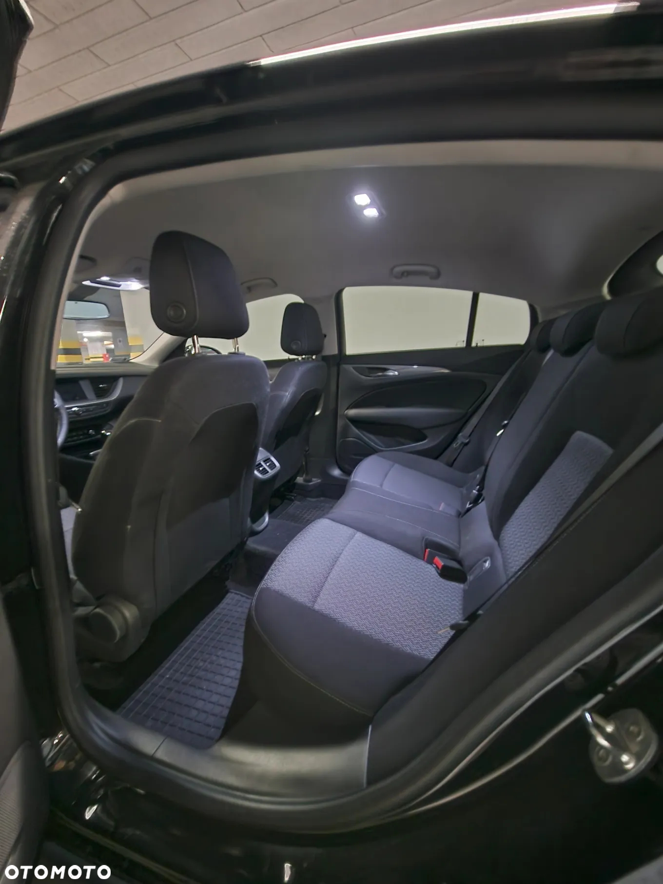 Opel Insignia - 10