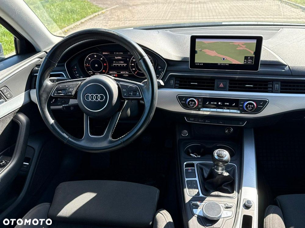 Audi A4 Limousine - 26