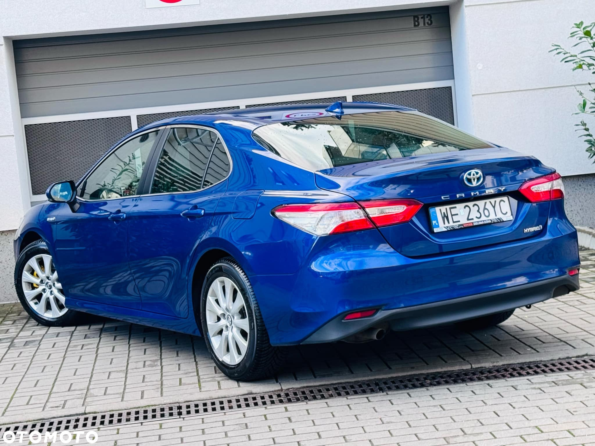 Toyota Camry 2.5 Hybrid Comfort CVT - 8