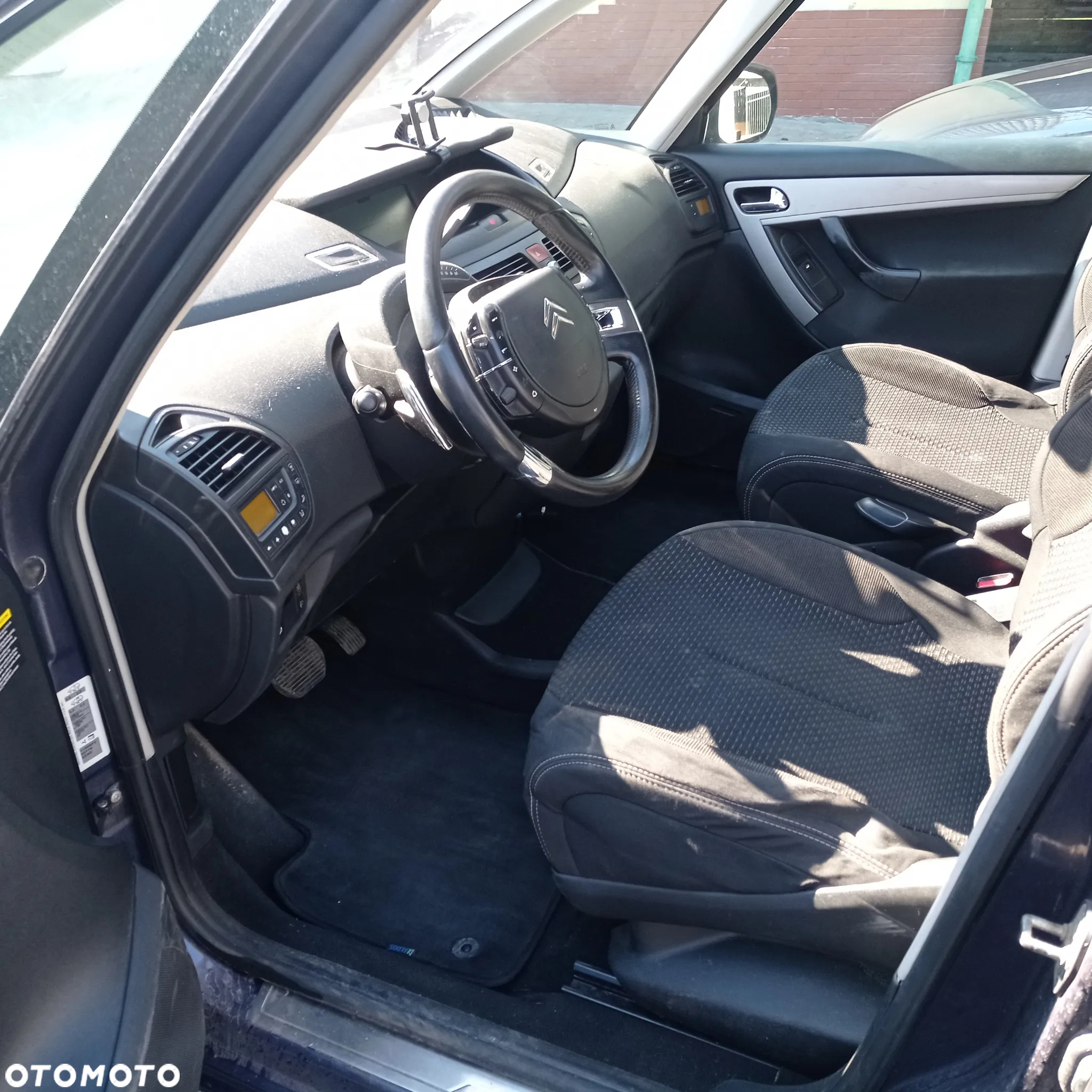 Citroën C4 Picasso 1.6 HDi FAP ESG6 Confort - 9