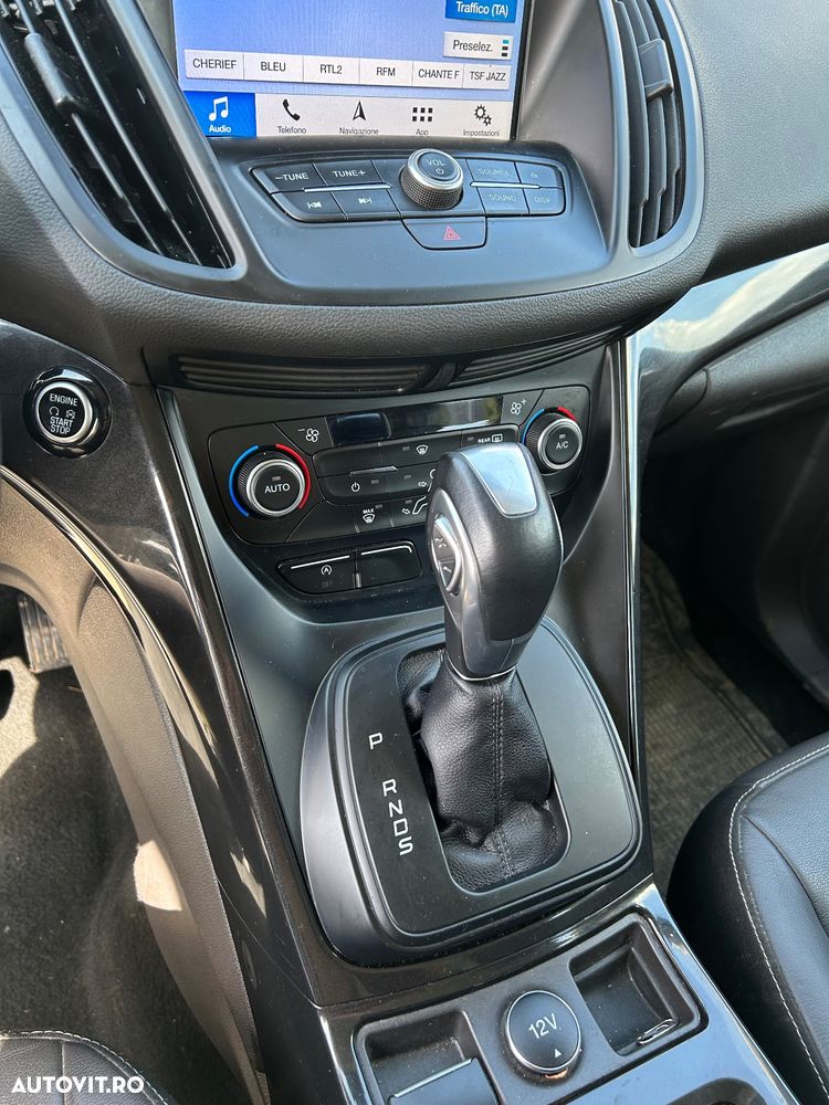 Ford Kuga - 8