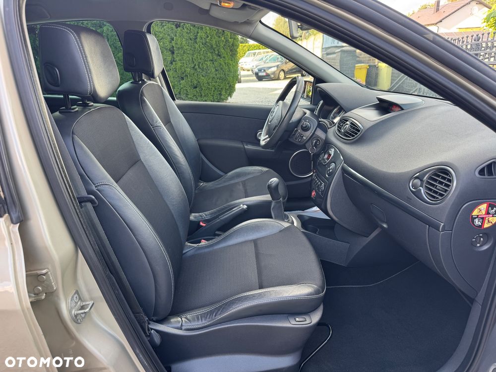 Renault Clio 1.6 16V Exception - 28