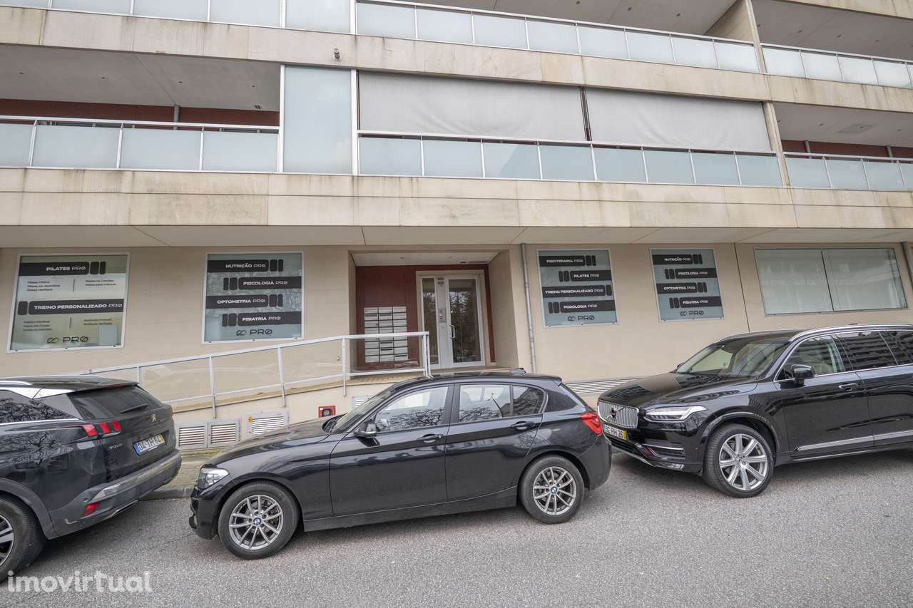 T3 + ESCRITÓRIO NUM DOS EMPREENDIMENTOS MAIS EMBLEMÁTICOS DE BRAGA. - Grande imagem: 3/43