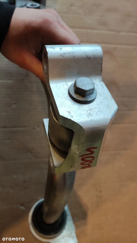 Wahacz lewy przód Volvo V60 oryginalny - 9