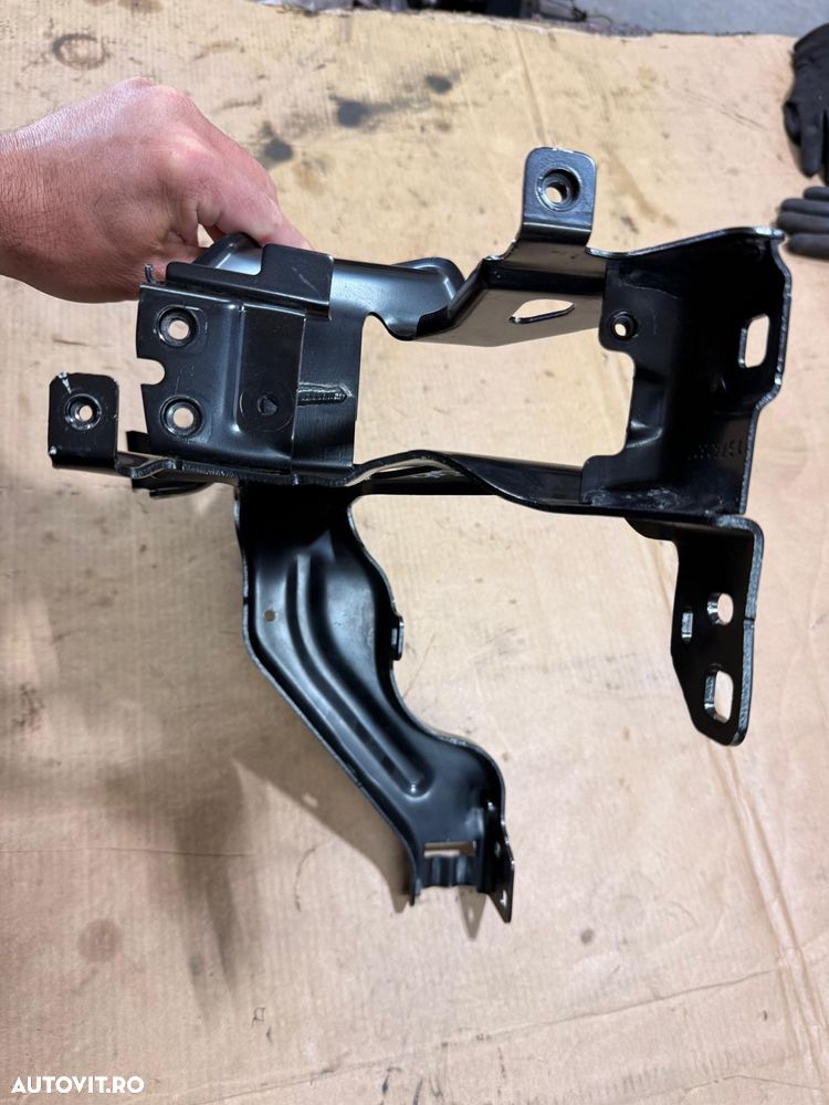 Suport far stanga BMW X5 G05, X6 G06, X7 G07 an 2019-2025 cod 7421709 - 3