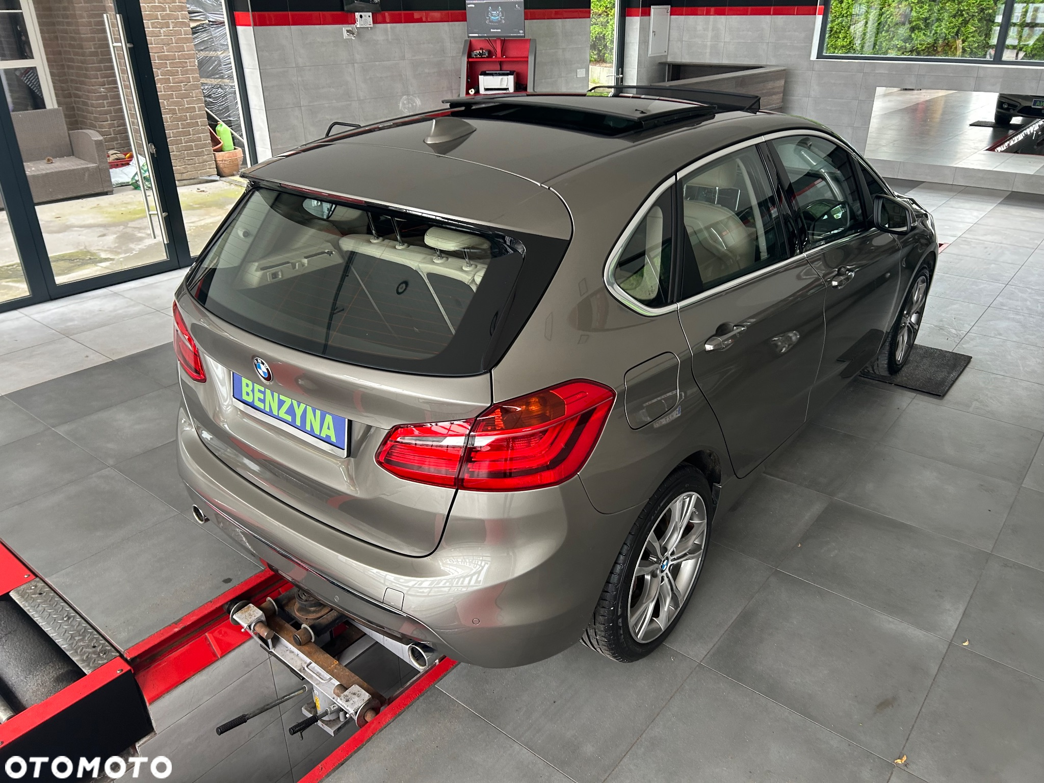 BMW Seria 2 220i Active Tourer Luxury Line - 7