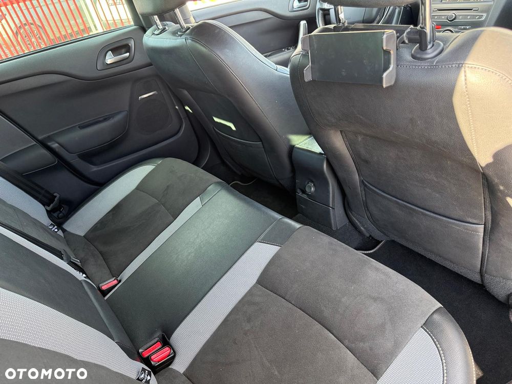 DS Automobiles DS 4 - 8