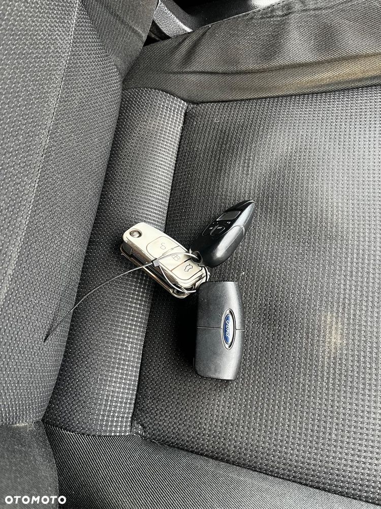 Ford S-Max 2.2 TDCi DPF Titanium - 18