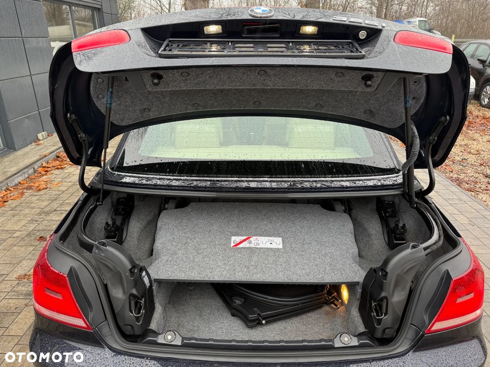 BMW Seria 3 325i Edition Exclusive - 21