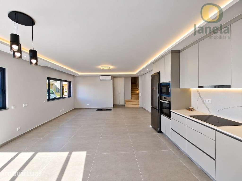 Maravilhosa Moradia Contemporânea em construção, perto do Hospital ... - Grande imagem: 4/29