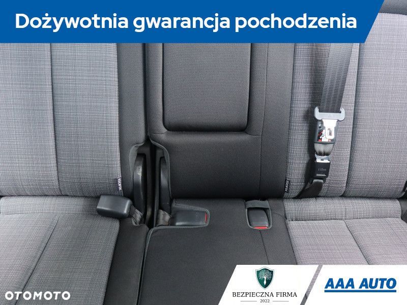 Kia Venga - 11