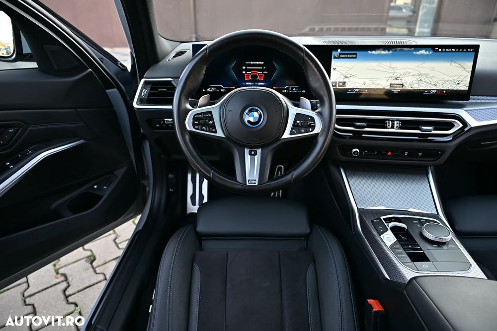 BMW Seria 3 320e Touring xDrive Aut. M Sport - 32