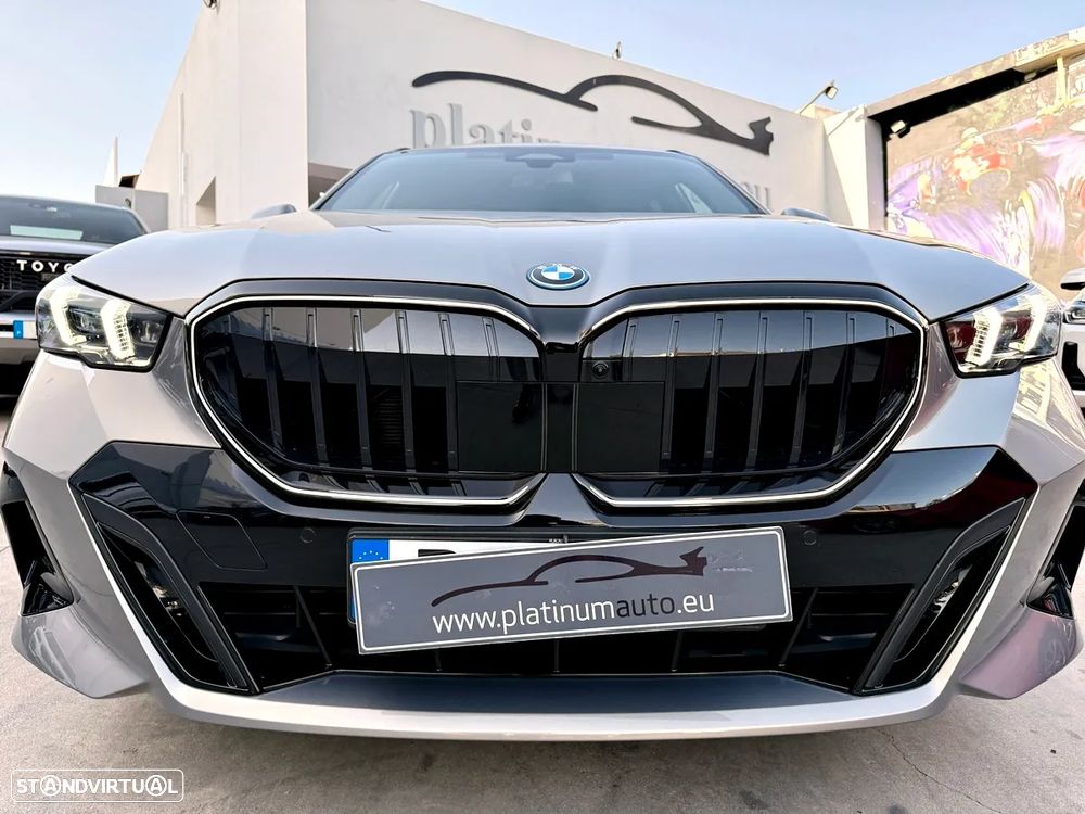 BMW 530 e Pack Desportivo M Pro - 56