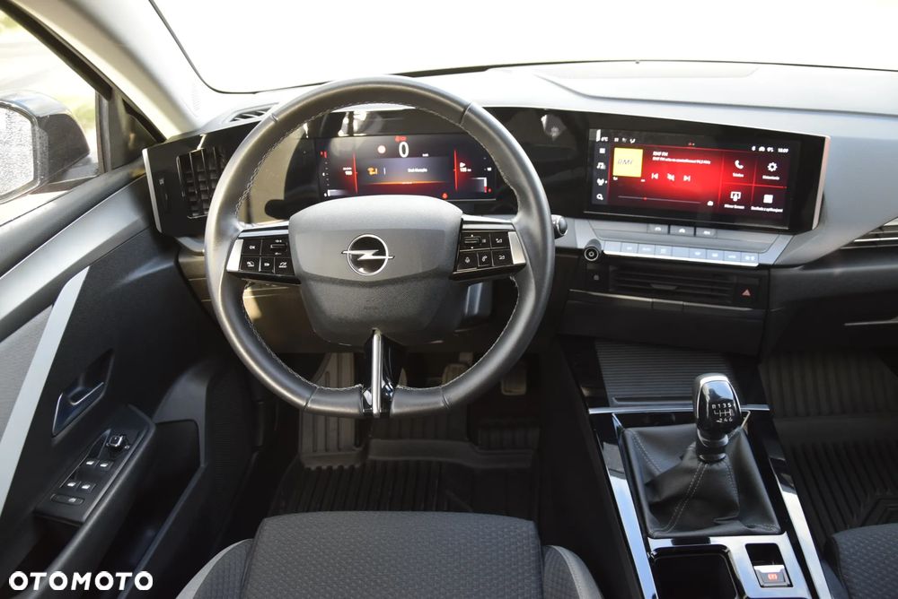 Opel Astra 1.2 T S&S - 11