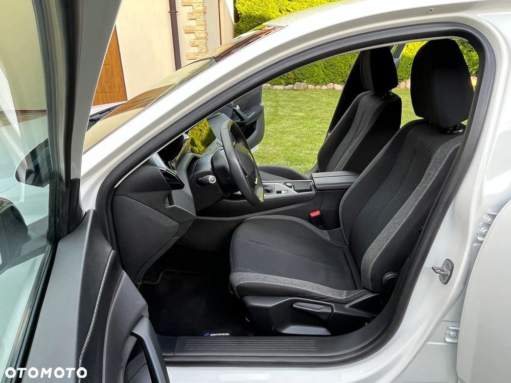 Peugeot 308 - 25