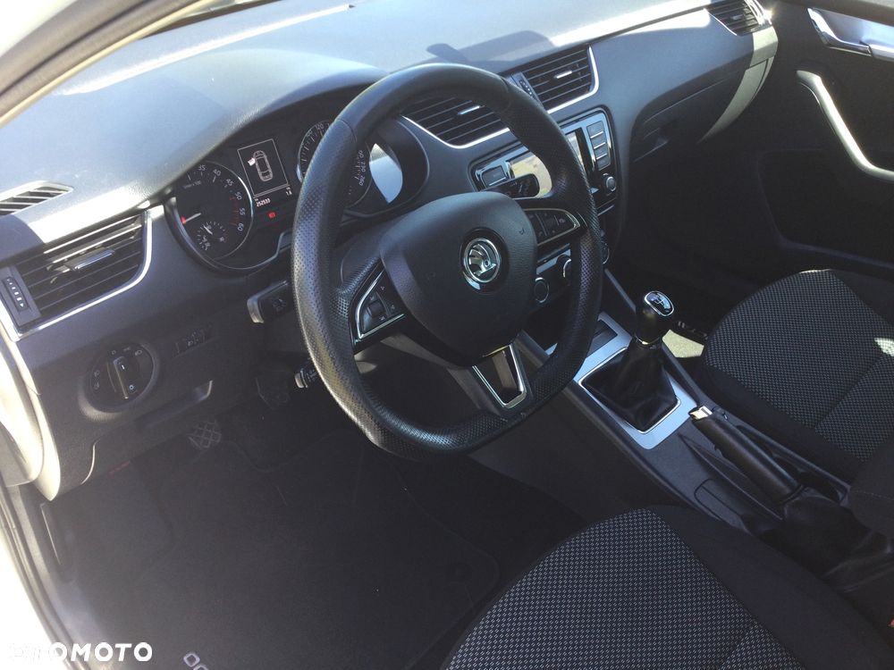 Skoda Octavia 1.6 TDI Style - 16