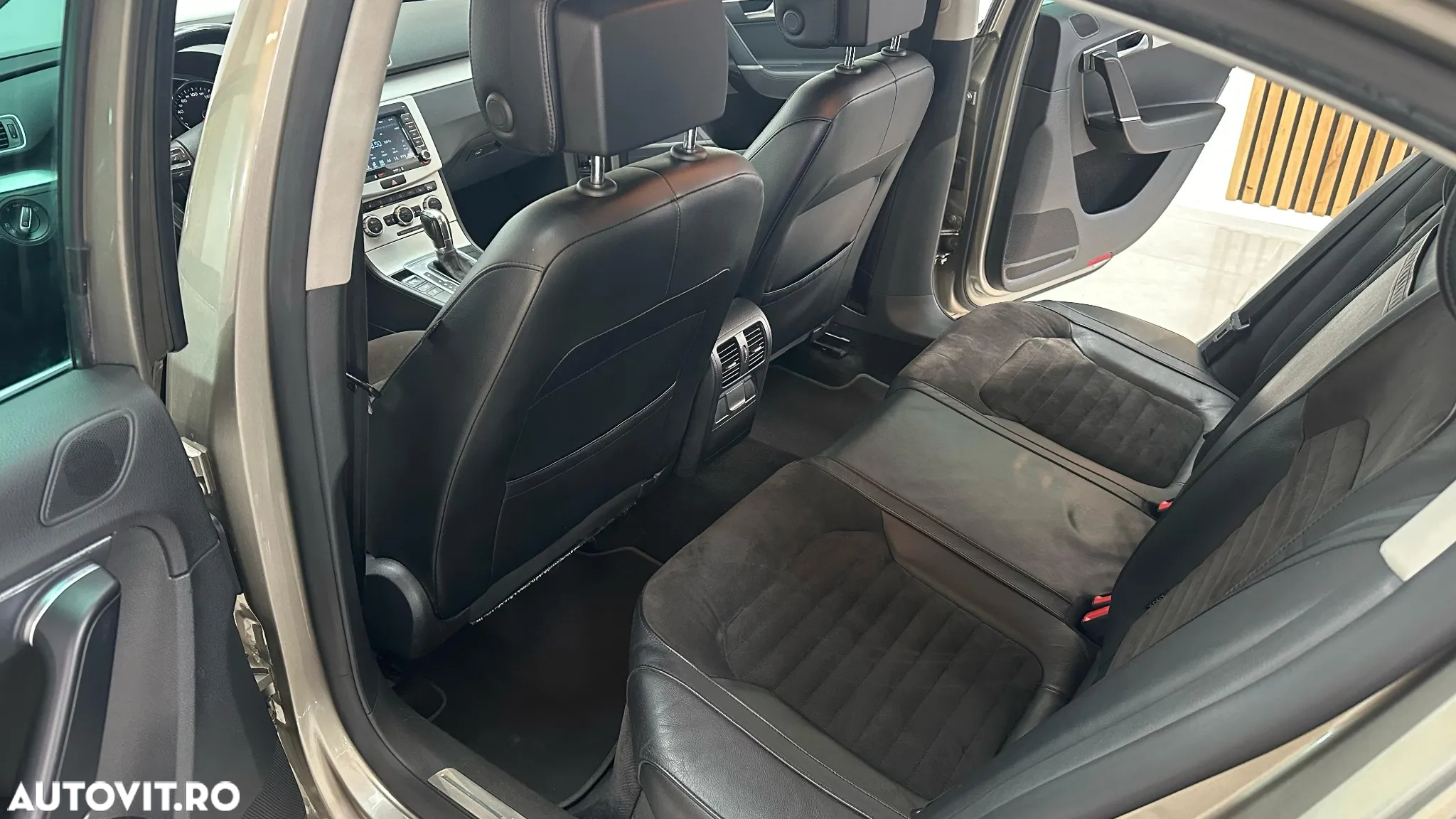 Volkswagen Passat Variant 1.4 TSI DSG BlueMotion Technology Highline - 19