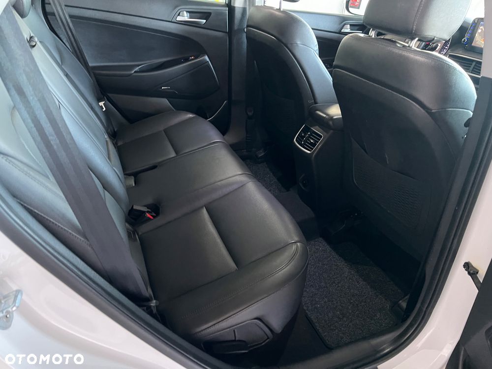 Hyundai Tucson - 32
