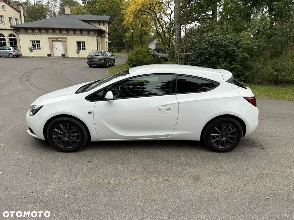 Opel Astra IV GTC 1.4 T Sport - 15