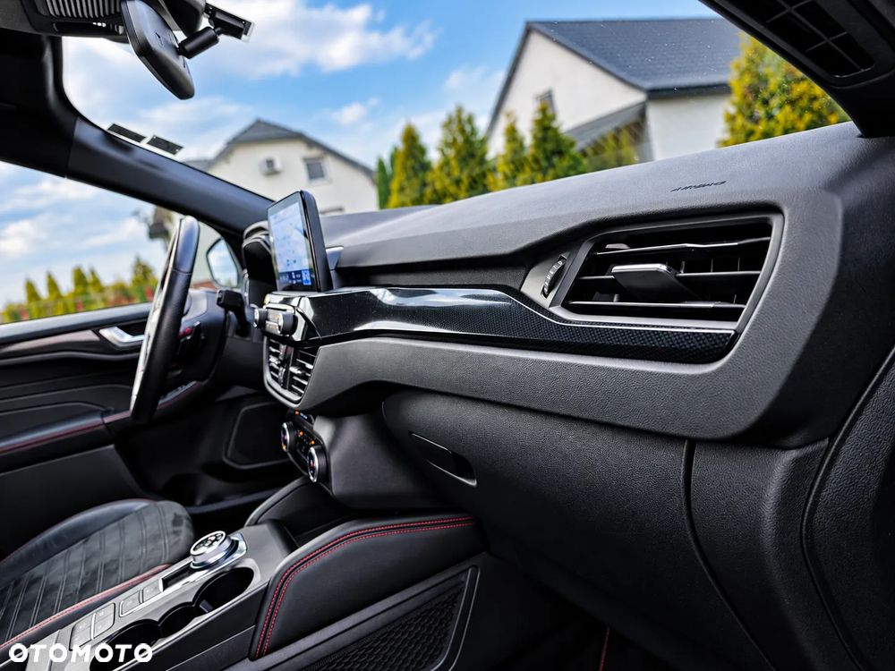 Ford Kuga 2.0 EcoBlue 4x4 ST-LINE - 19