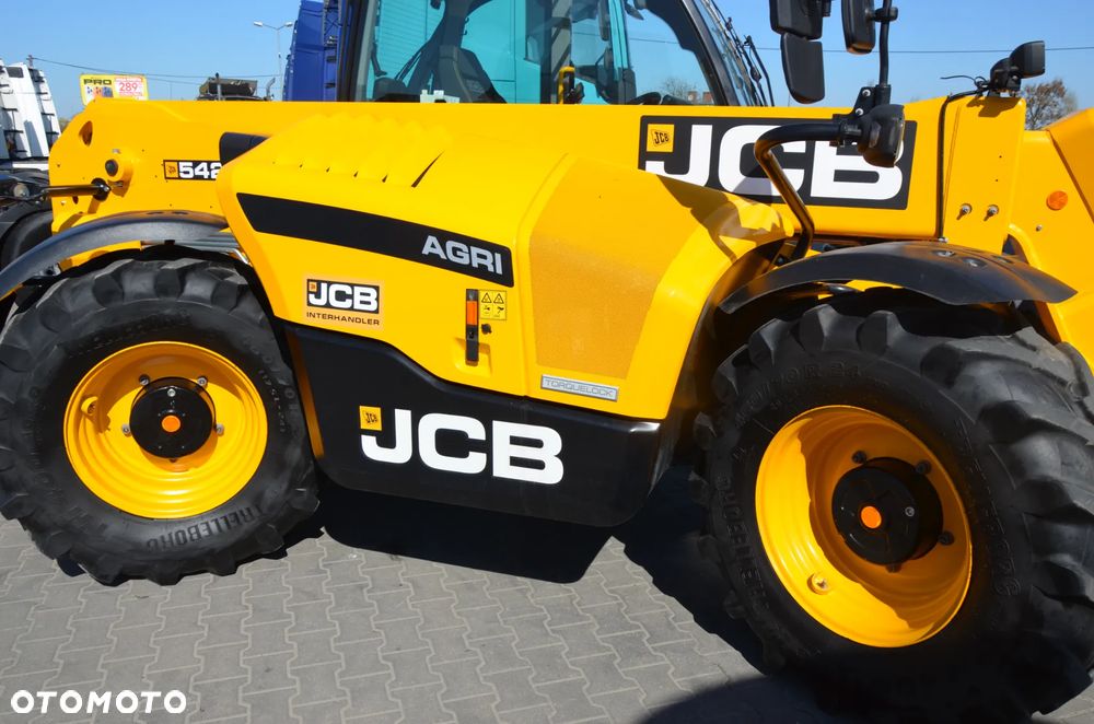 JCB 542-70 AGRI 2024r / ŁYŻKA 3m i WIDŁY / 748mth! / TORQUE LOCK 4 / Q-FIT / REWERS WENTYLATORA / OSŁONY POD. / ZACZEP + INSTALACJA - 11