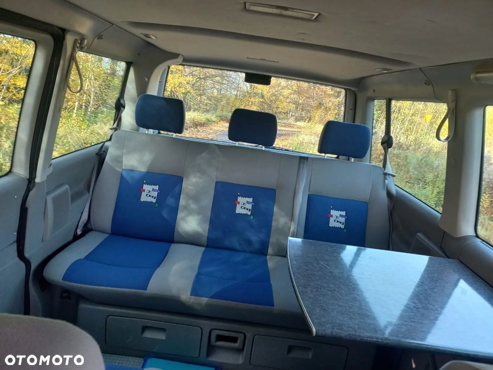 Volkswagen Multivan TDI - 11
