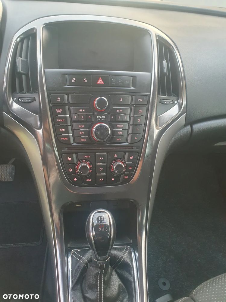 Opel Astra IV 1.6 T Cosmo - 11