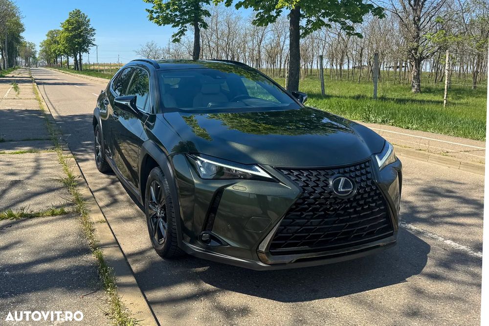 Lexus UX - 2