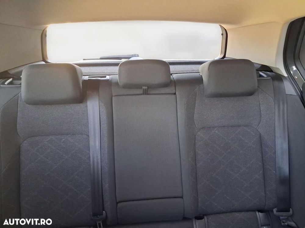 Volkswagen Golf 2.0 TDI DSG Comfortline - 27