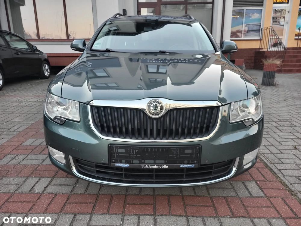 Skoda Superb 2.0 TDI Exclusive - 11